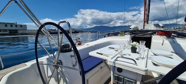 Bavaria 44 - Boatscribe.com