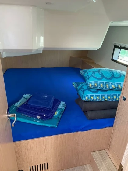 Bavaria 42 Cruiser - Boatscribe.com