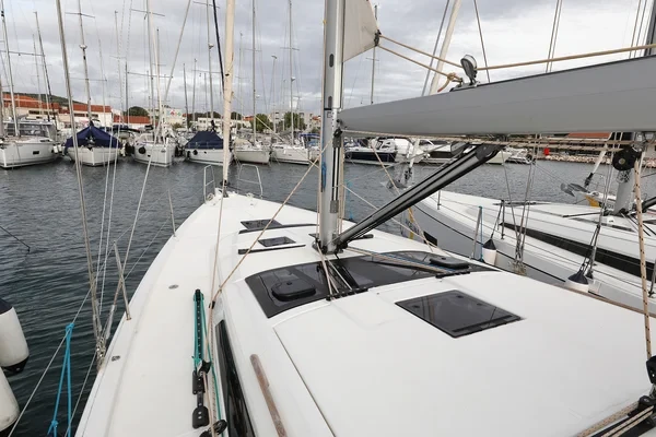 Dufour 430 - Boatscribe.com
