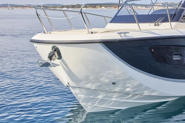 Quicksilver 875 - Boatscribe.com