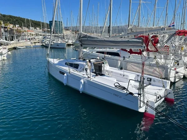 First 27 - Boatscribe.com