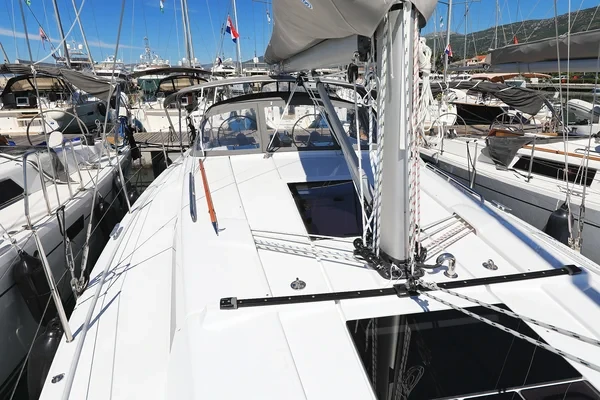 Hanse 388 - Boatscribe.com