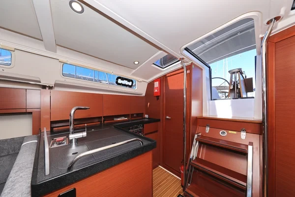 Hanse 388 - Boatscribe.com