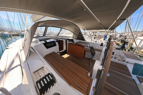 Hanse 388 - Boatscribe.com