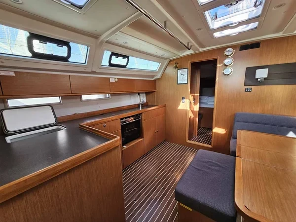 Bavaria 46 Cruiser - Boatscribe.com