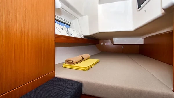Bavaria 34 Cruiser - Boatscribe.com