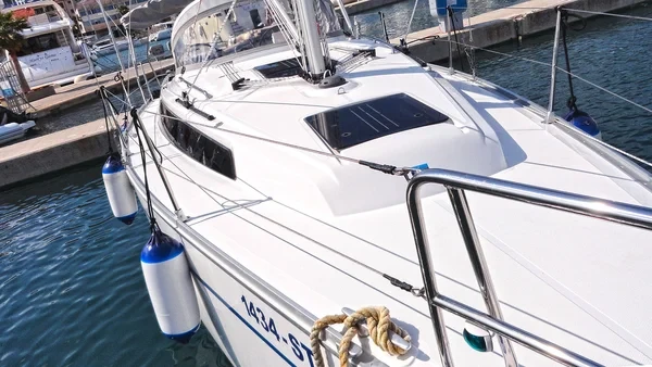 Bavaria 34 Cruiser - Boatscribe.com