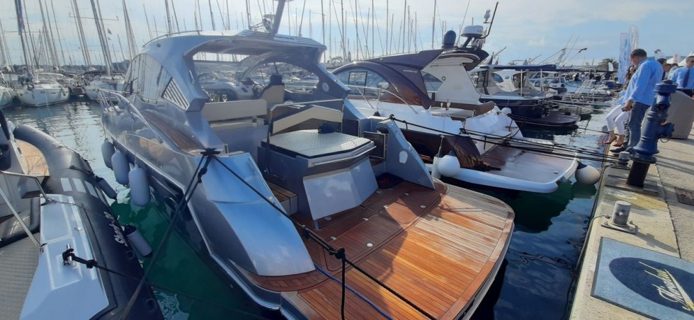 Mirakul 40 - Boatscribe.com