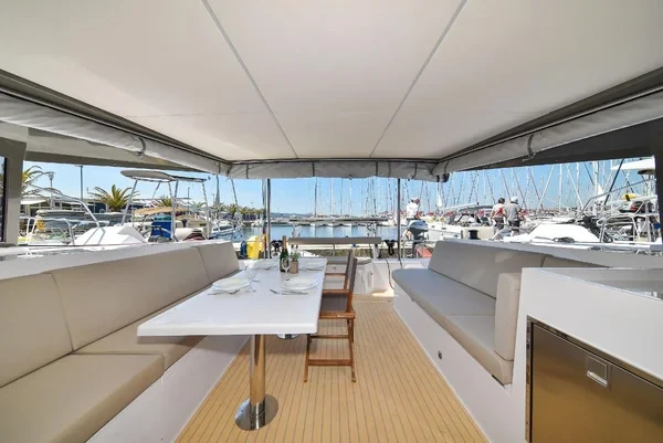 Nautitech 40 open - Boatscribe.com