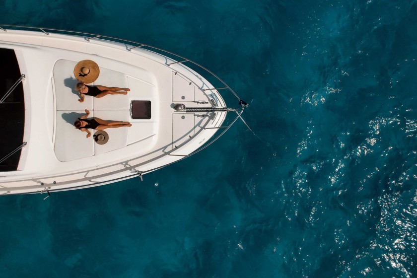 Ferretti 591 - Boatscribe.com