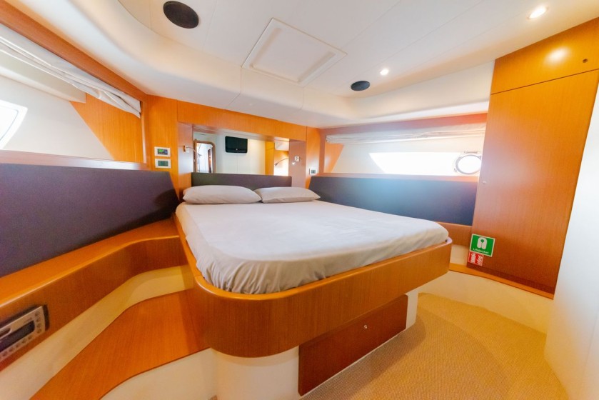 Ferretti 591 - Boatscribe.com