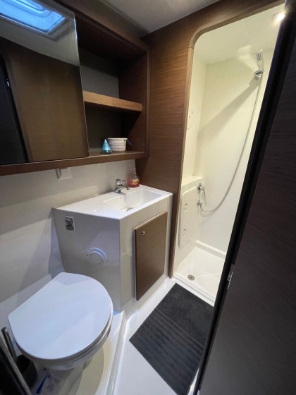 Lagoon 42 - Boatscribe.com