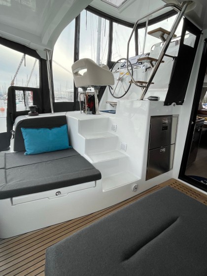 Lagoon 42 - Boatscribe.com