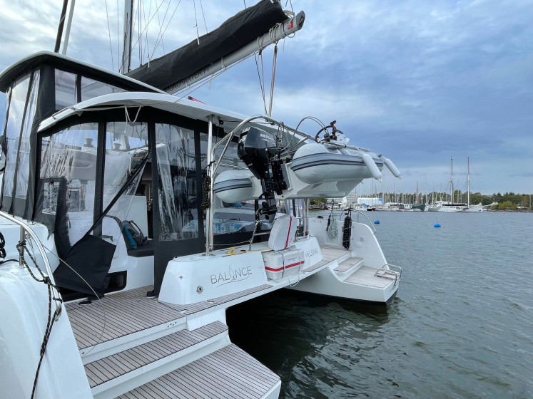 Lagoon 42 - Boatscribe.com