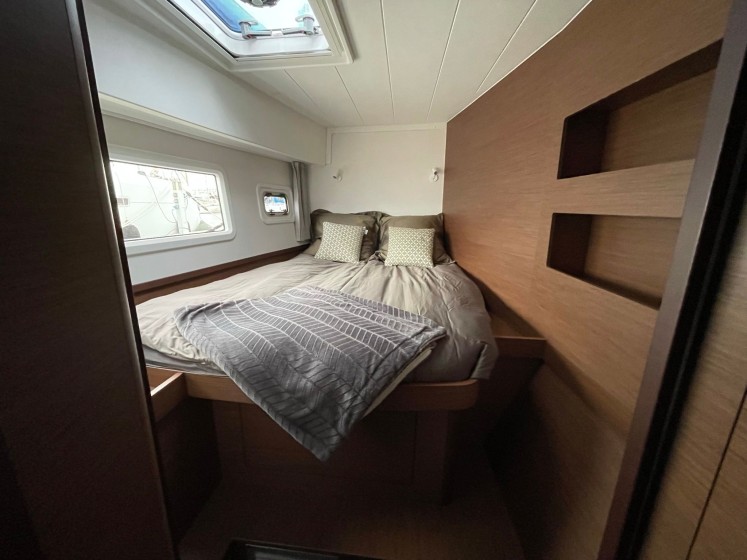 Lagoon 42 - Boatscribe.com