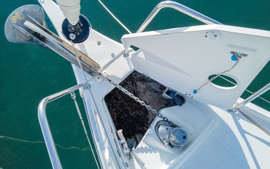 Oceanis 30.1 - Boatscribe.com