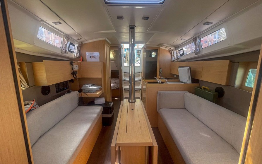 Oceanis 35.1 - Boatscribe.com