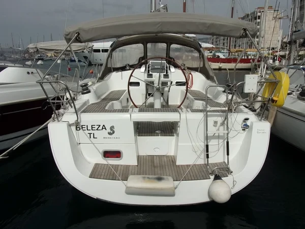 Oceanis 37 - Boatscribe.com
