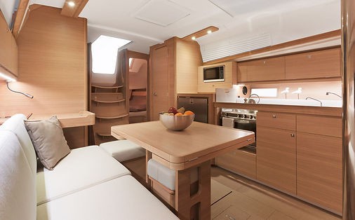 Oceanis 38.1 - Boatscribe.com