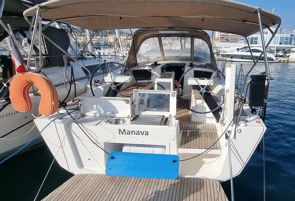 Dufour 360 GL - Boatscribe.com