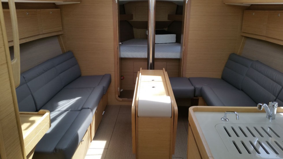 Dufour 382 GL - Boatscribe.com