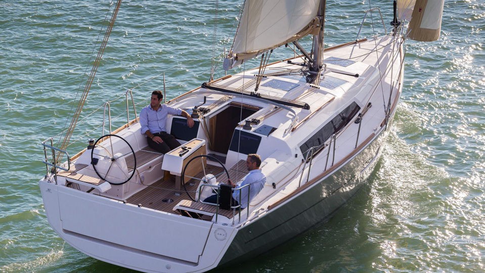 Dufour 382 GL - Boatscribe.com