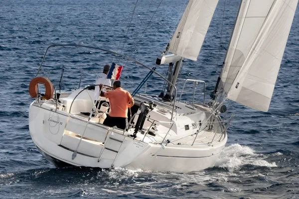 Dufour 44 - Boatscribe.com