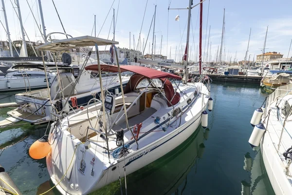 Bavaria 34 Cruiser - Boatscribe.com