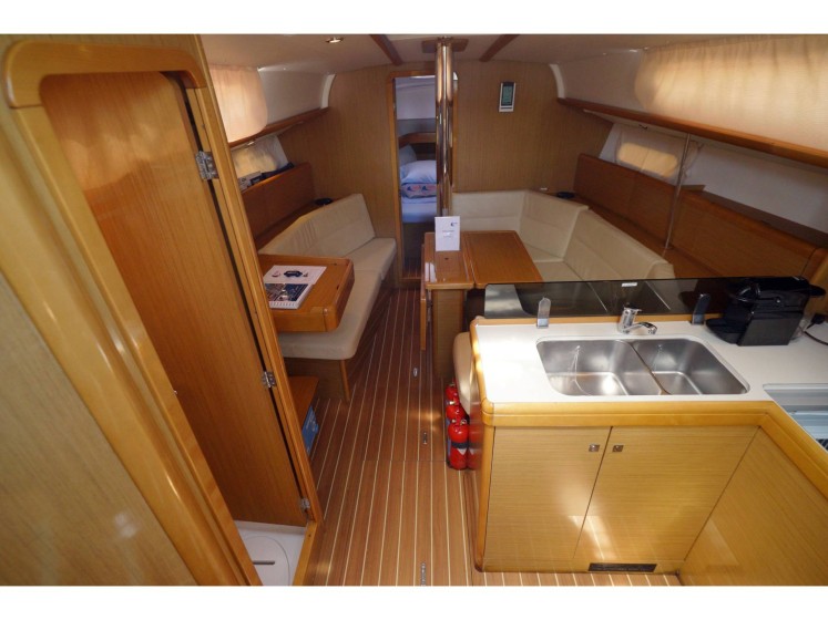 Sun Odyssey 36i - Boatscribe.com