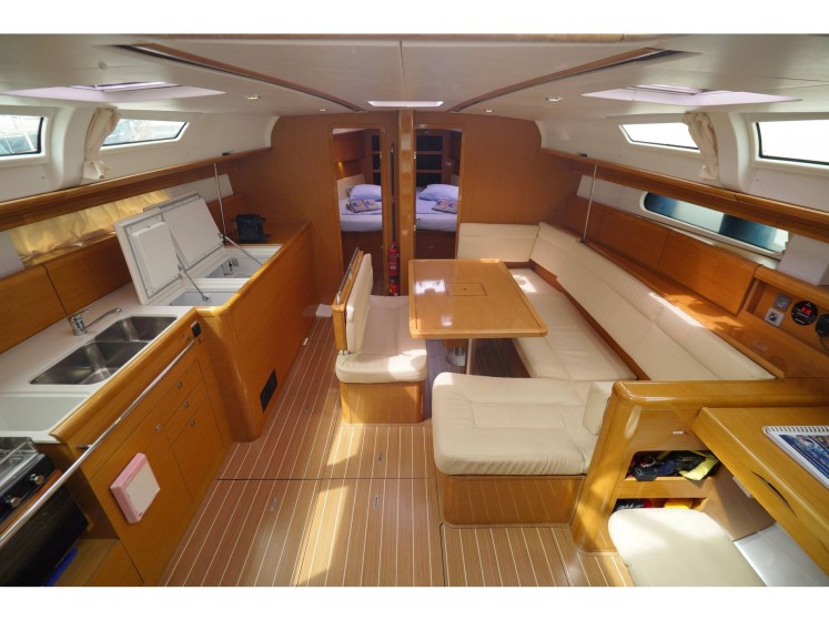 Sun Odyssey 44i - Boatscribe.com