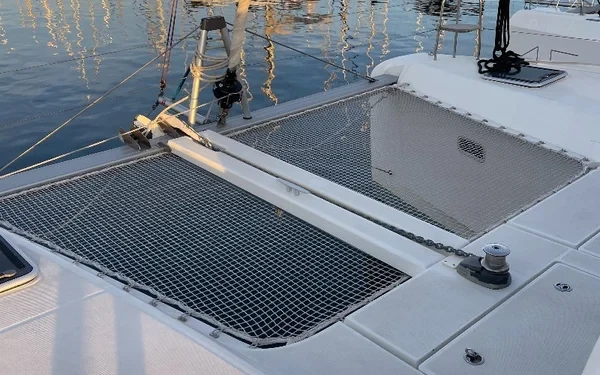 Lagoon 42 - Boatscribe.com