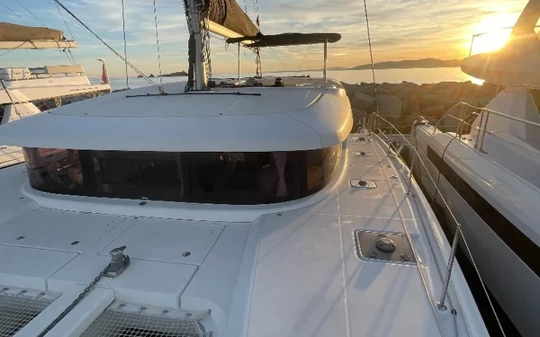 Lagoon 42 - Boatscribe.com