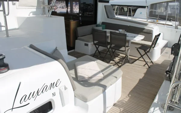 Lagoon 42 - Boatscribe.com