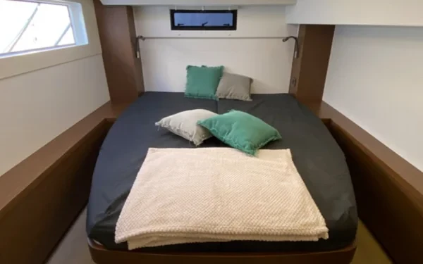 Lagoon 46 - Boatscribe.com