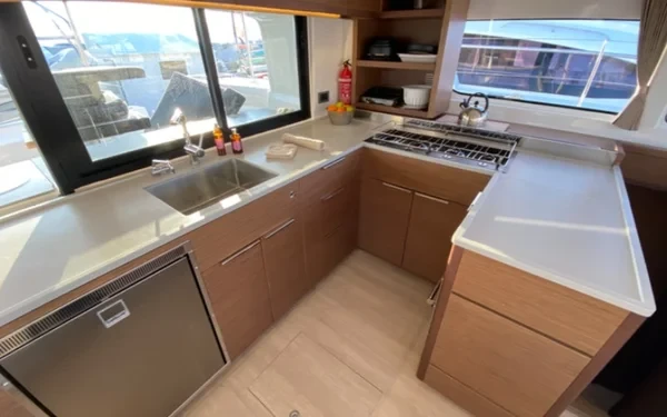 Lagoon 46 - Boatscribe.com