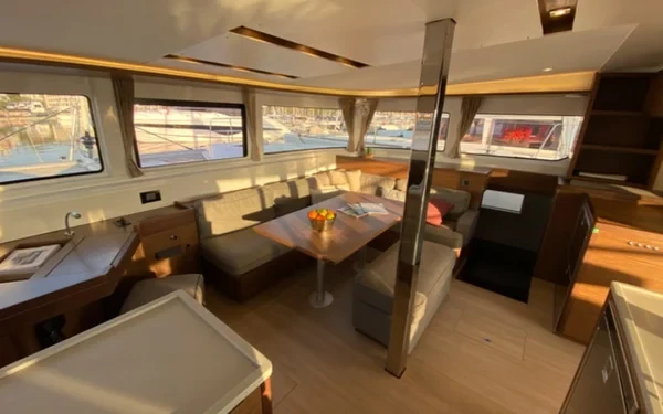 Lagoon 46 - Boatscribe.com