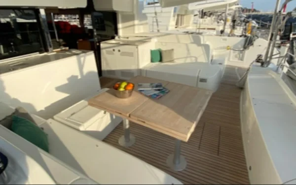 Lagoon 46 - Boatscribe.com