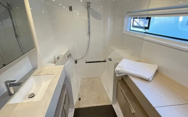 Lagoon 46 - Boatscribe.com