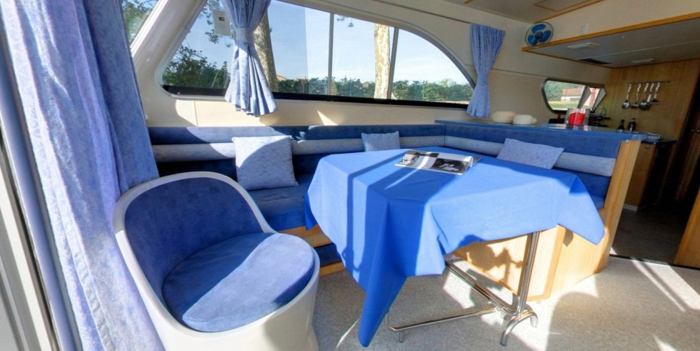 Le Boat Calypso - Boatscribe.com