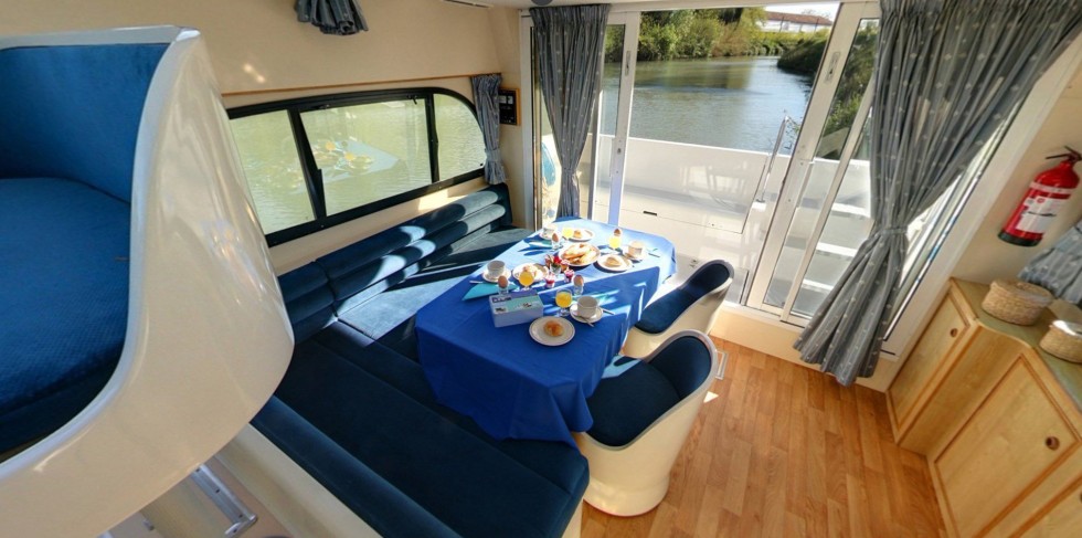 Le Boat Caprice - Boatscribe.com