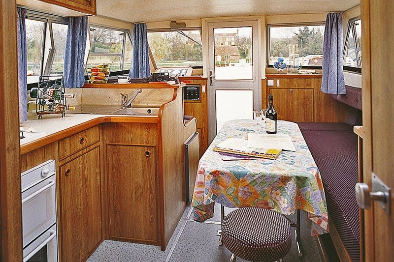 Le Boat Cirrus A - Boatscribe.com