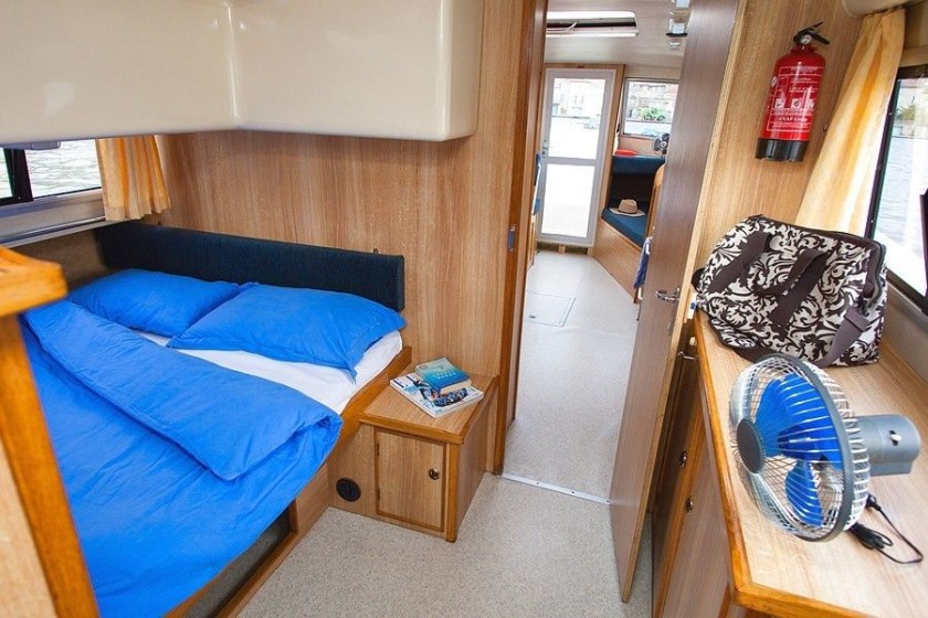 Le Boat Cirrus B - Boatscribe.com