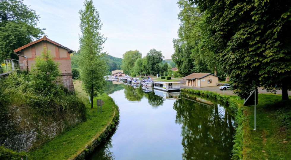 Le Boat Cirrus B - Boatscribe.com