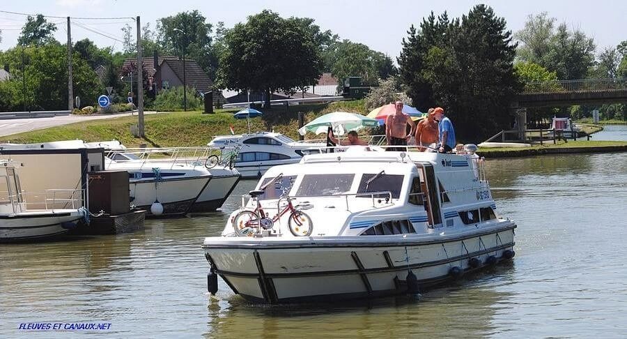 Le Boat Clipper - Boatscribe.com