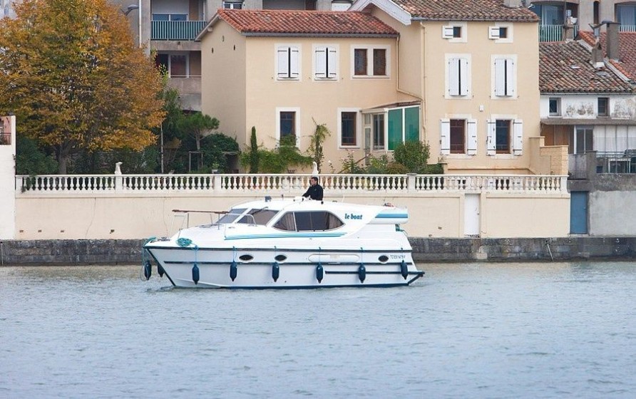 Le Boat Countess - Boatscribe.com