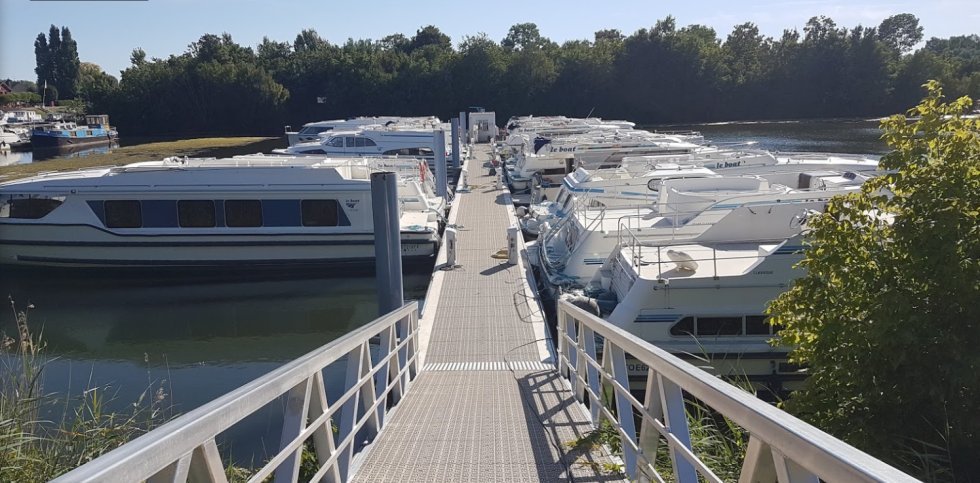 Le Boat Countess - Boatscribe.com