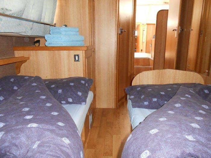 Le Boat Crusader - Boatscribe.com