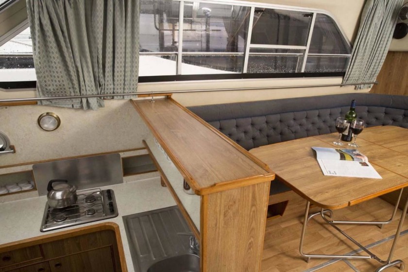 Le Boat Crusader - Boatscribe.com