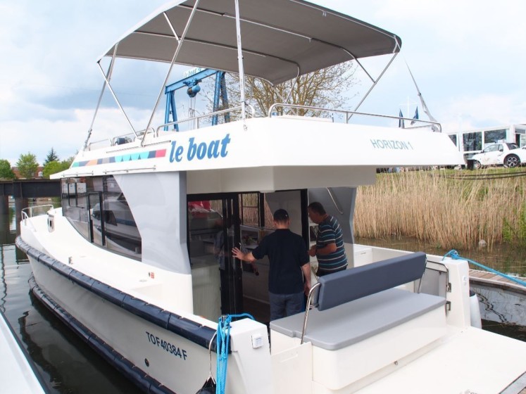 Le Boat Horizon 1 - Boatscribe.com