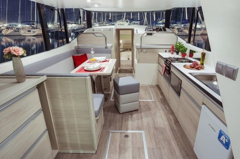 Le Boat Horizon 1 - Boatscribe.com